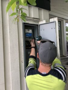 Gammal eldosa tas bort